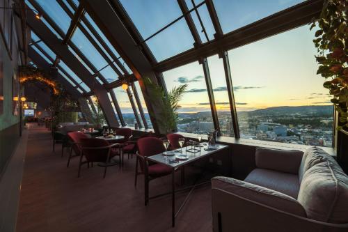 3- Radisson Blu Plaza Hotel, Oslo